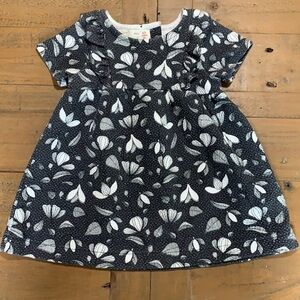 Zara gray floral ruffle front dress